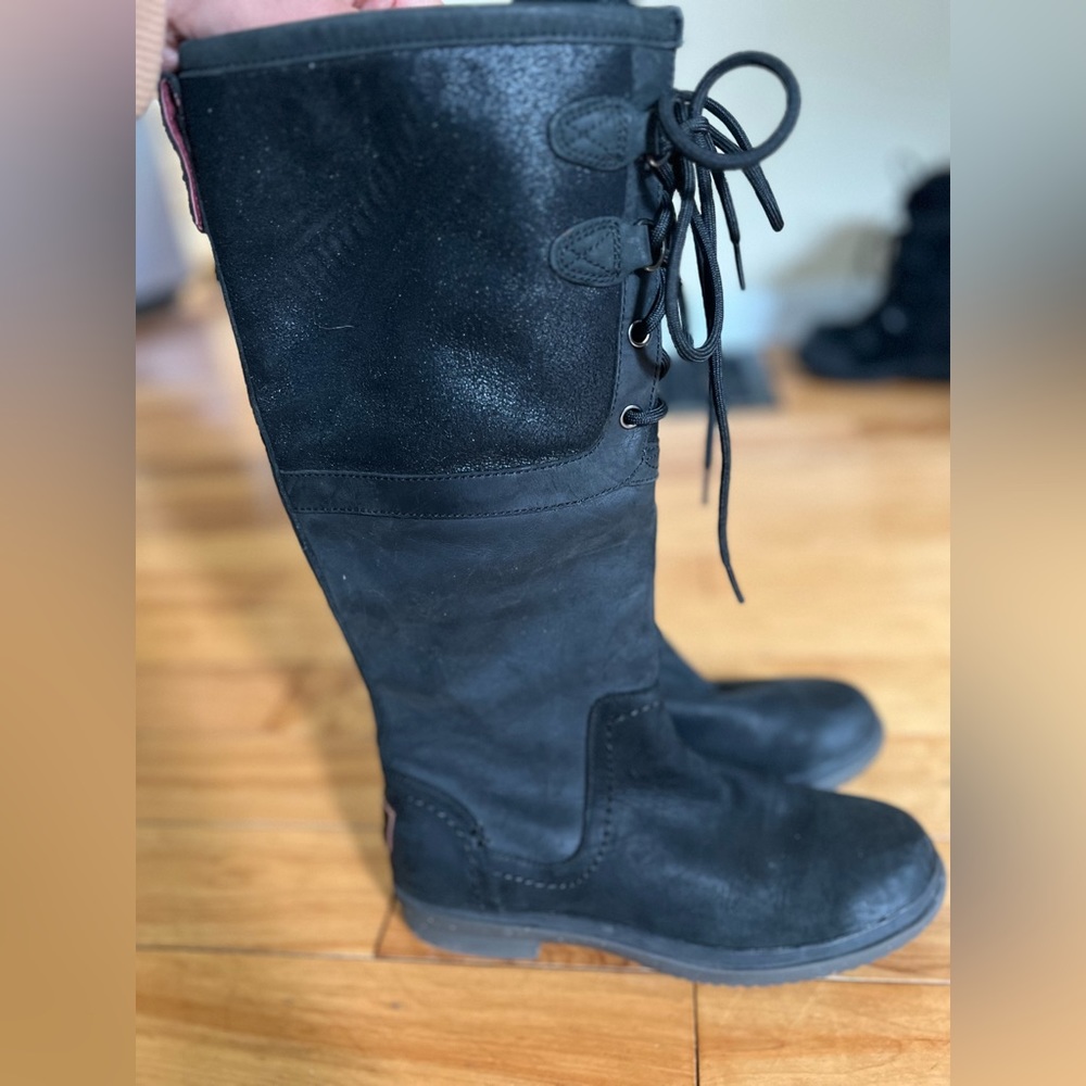 Ugg Elsa Winter Boot - Picture 2 of 5